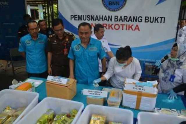 BNN Musnahkan Barang Bukti Narkoba Jaringan Internasional