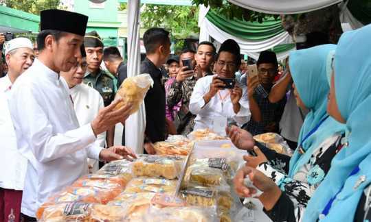 Presiden Jokowi: Bank Wakaf Mikro Kembangkan Ekonomi Umat