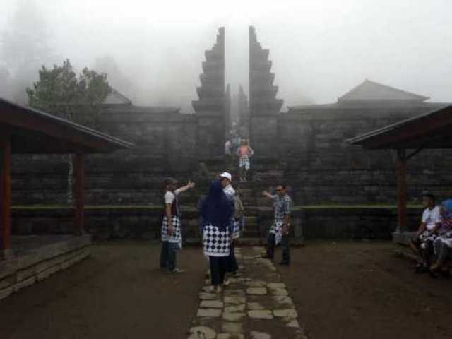 Candi Cetho, Candi di Atas Awan nan Mistis dan Eksotik