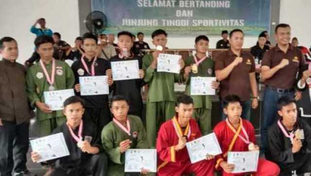 AKBP Erlin Tangjaya Resmi Membuka Kejuaraan Pencak Silat Kapolres CUP 1 OKU Timur 2020