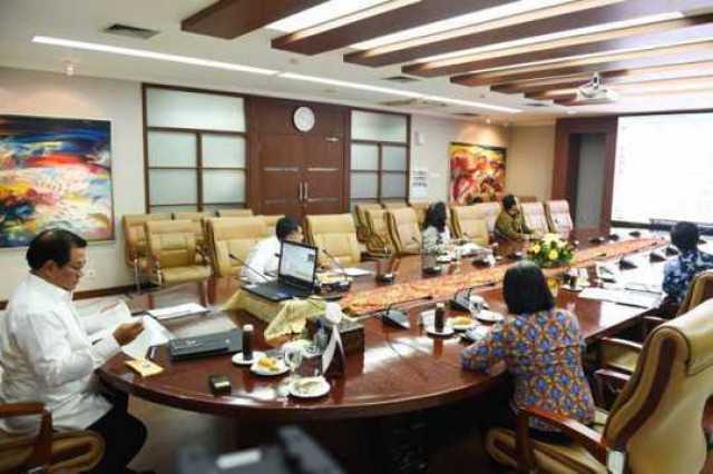Presiden Minta Kalkulasi Dampak Penurunan Harga BBM terhadap Perekonomian
