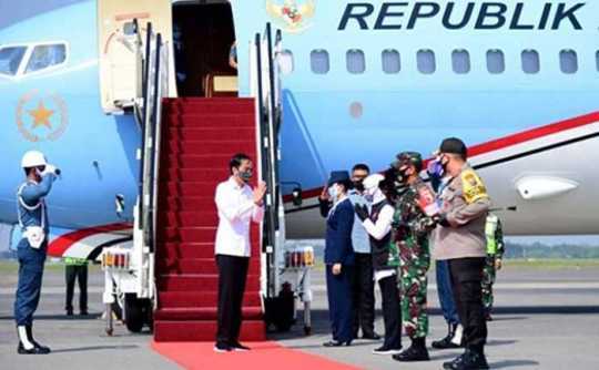 Kunker ke Jateng, Presiden Tinjau Posko Penanganan Covid-19 hingga Proyek Padat Karya