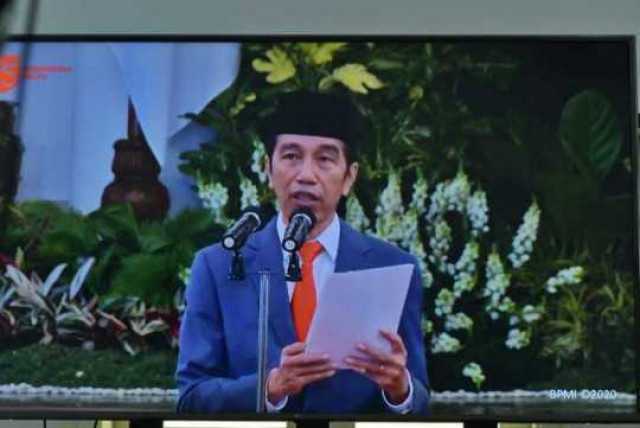 Peringati HUT ke-74 Bhayangkara, Presiden Berikan Apresiasi dan Penghargaan pada Polri