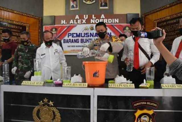 AKBP Erlin Tangjaya : 1.551 Gram BB Narkotika Dimusnahkan Polres Musi  Banyuasin 