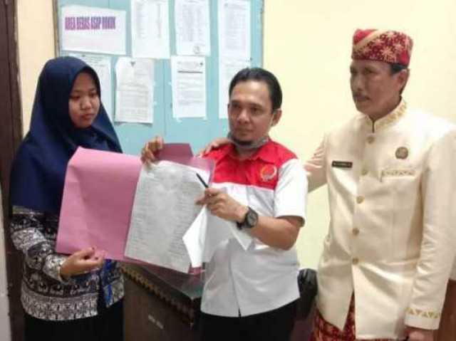 Kasubbag Humas DPRD Mesuji: "Kalau kalian Tak suka, silakan saja!&rdquo;