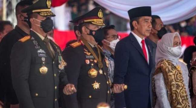 Rapim TNI-Polri, Presiden Jokowi Soroti Tambang dan Ekspor Ilegal