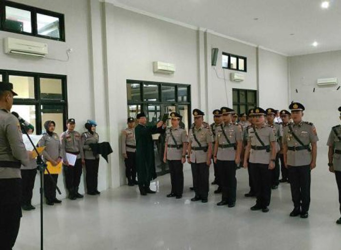 Kapolres Pimpin Sertijab Sejumlah Pejabat Utama Polres Bangka Barat 