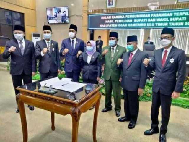 Paripurna DPRD Umumkan Dan Tetapkan Jadwal Pelantikan Bupati Dan Wakil Bupati OKU Timur
