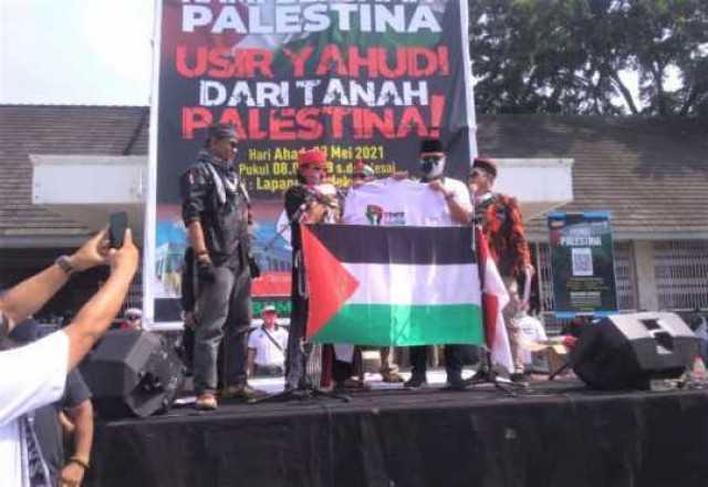 WALI KOTA SUKABUMI TURUT SERTA DALAM AKSI BELA PALESTINA, APA KATA WALI KOTA? 