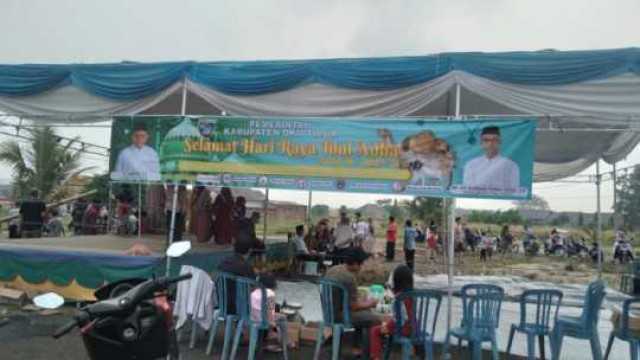 Bupati OKUT Berqurban 27 Ekor Sapi, Masyarakat Ucapkan Terima Kasih
