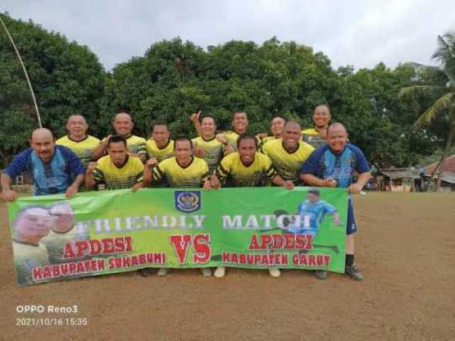 SELAMAT...!! APDESI DPC Kab. Sukabumi Unggul Dipertandingan Sepakbola Persahabatan Melawan APDESI DPC Kab. Garut Dimenit Terakhir
