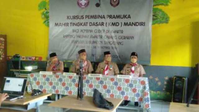KWARRAN KECAMATAN PAKUHAJI MENGADAKAN KURSUS PEMBINAAN PRAMUKA MAHIR TINGKAT DASAR (KMD) MANDIRI 