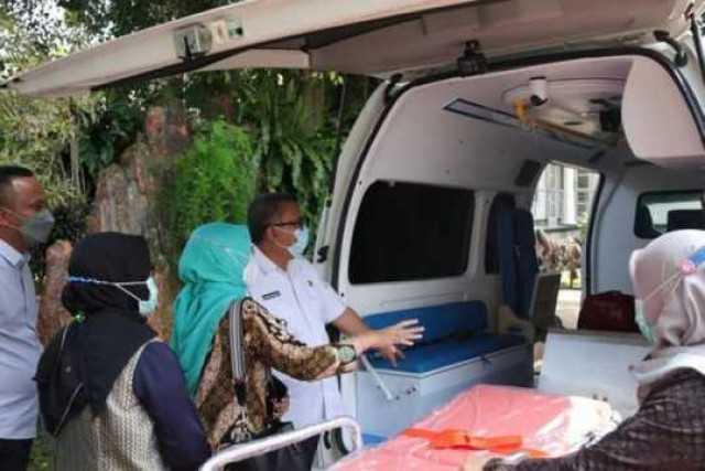 Bupati Kab. Sukabumi H.Marwan Hamami "PEMKAB Sukabumi Sudah Memiliki Ambulans Dengan Fasilitas Lengkap"