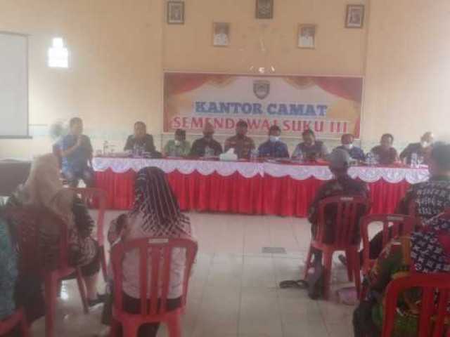 Meriahkan HUT OKU Timur Ke-18 Zona IV, Kecamatan Semendawai Suku III Gelar Rapat Bersama