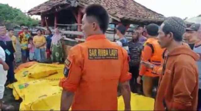 Ritual Maut di Jember, 10 Orang Meninggal Terseret Ombak