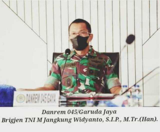 Kebut Percepatan Vaksinasi Di Babel,Danrem 045 / Garuda Jaya ; Pimpin Rapat Dengan Para Komandan Satuan 