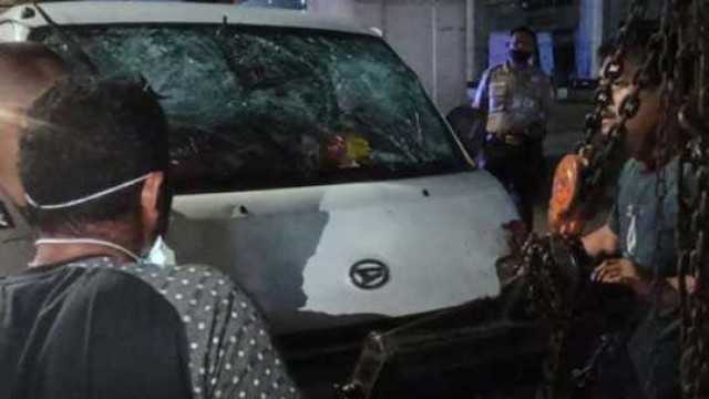 Tersangka Kasus Narkoba Melarikan Diri,  Tabrak Pengguna Jalan di Pulogadung