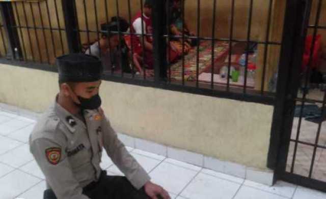 Sat Tahti Polres Bangka Barat Terapkan Program Pembinaan latim Iman Tahanan
