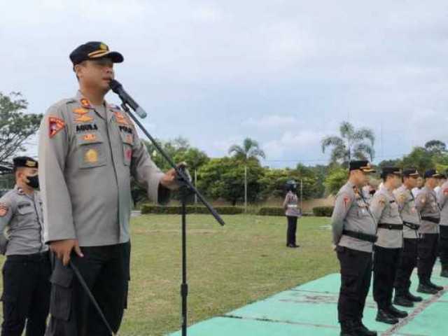 Apel Pagi Jam Pimpinan, Kapolres Bangka Barat Perintahkan Anggota Ajak Masyarakat Vaksin