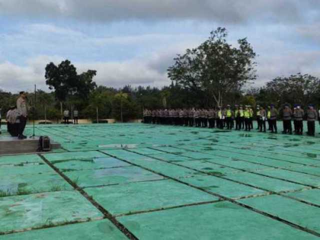 Apel Pagi Jam Pimpinan Kapolres Bangka Barat Perintah Anggotanya Ajak Masyarakat Vaksinasi