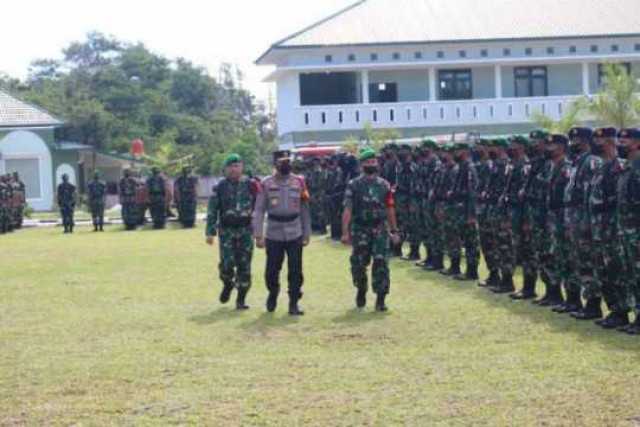 Danrem 045/Gaya Dan Kapolda Pimpin Gelar Pasukan PAM VVIP Kunjungan Wapres RI