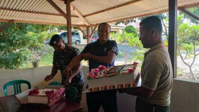 Kapolres Bangka Barat Dapat Kejutan Dari Dandim 0431/Babar , Danpos AL Mentok, Peringati HUT Bhayangkara ke-76