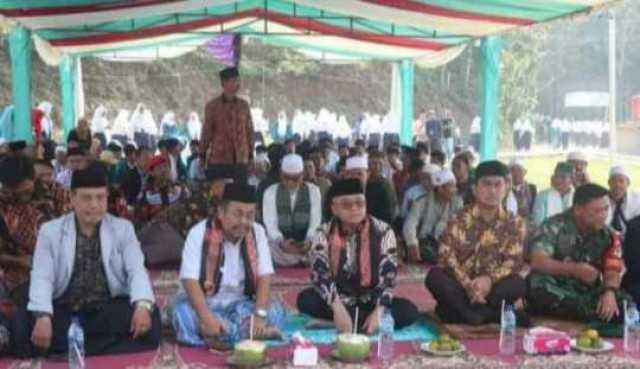 Wabup Sukabumi H. Iyos Somantri Hadiri Acara Silaturahmi Halakoh Alim Ulama, Curugkembar
