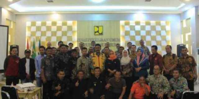 Para Kepala Desa Se-Kabupaten Sukabumi Mengapresiasi Acara Sosialisasi Yang Diadakan Di Dinas PU Kab. Sukabumi Dihari Ketiga