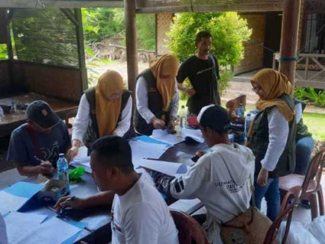 Dinas Perikanan Sosialisasikan Kewaspadaan Nelayan, Nunung "Ikhtiar Menjaga Keselamatan"