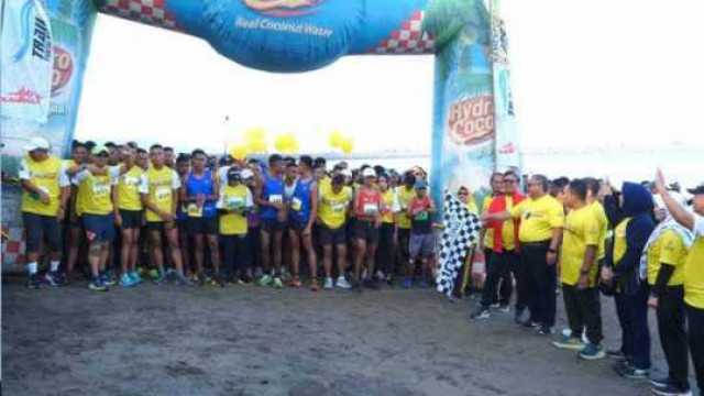 Bupati Sukabumi Melepas 1100 Peserta MENPORA Beach Trail Run 2022