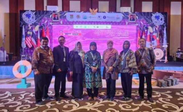 Forum International Pengembangan Pesisir, KADIS Perikanan Nunung Nurhayati "Pengelolaan TerpaduBerbasis Konservasi"