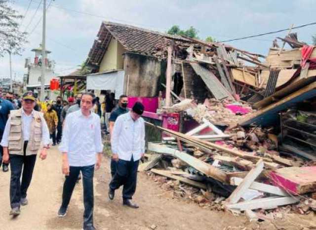 Presiden Tinjau Langsung Episentrum Gempa Cianjur