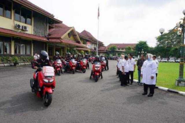  Motor N-max Merah Secara Simbolis Resmi di Serahkan Seluruh Kades di Sragen, Bupati: Ingat, Ini Untuk Dinas Bukan Gaya-gayaan atau Sombong