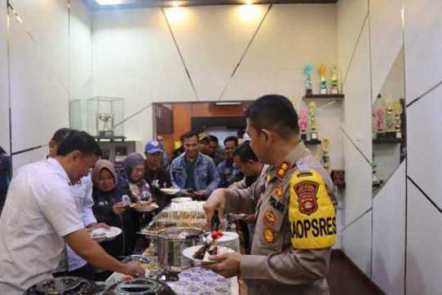 Silaturahmi Kapolres Bersama insan Pers Mura
