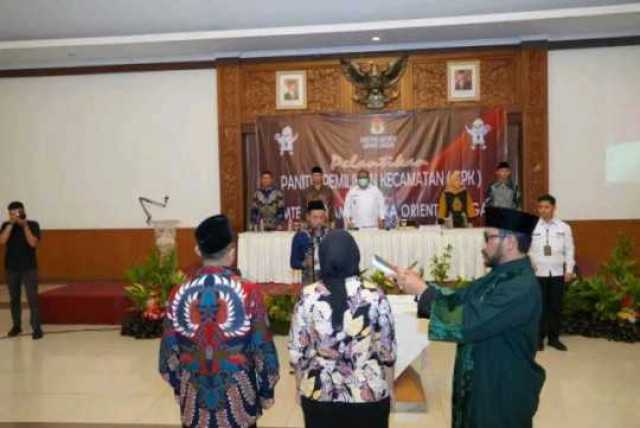 Bupati Kab. Sukabumi, Marwan Hamami Melantik 235 Anggota Panitia Pemilihan Kecamatan Pemilu 2024
