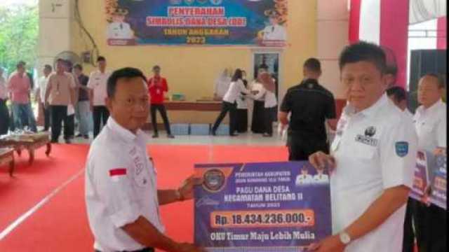 Bupati OKU Timur Serahkan Simbolis 256 Miliar Dana Desa Tahun Anggaran 2023