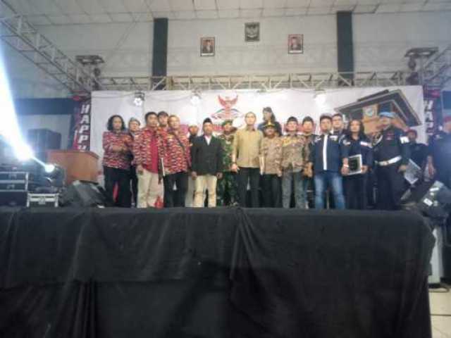 Anniversary ke 2 DPC GRIB JAYA KUDUS Berikan Santunan ANAk Yatim PIATU Dan Penyerahan Cendera Mata Kepada TAMU Undangan Jawa Tengah 