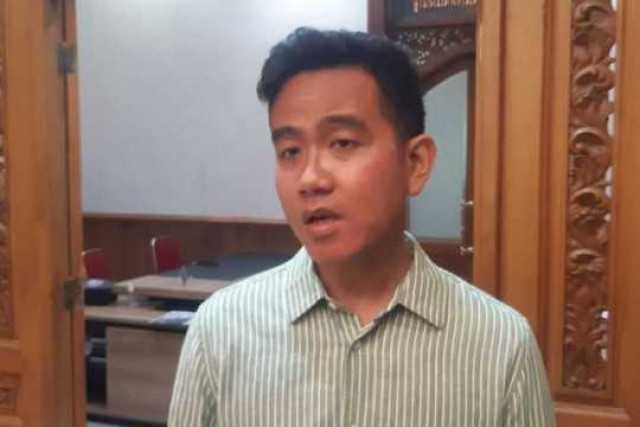 Hadiri Pelantikan BPC HIPMI Solo, Walikota Gibran: ASN Bekerja Hanya Mengejar Penyerapan Anggaran Saja