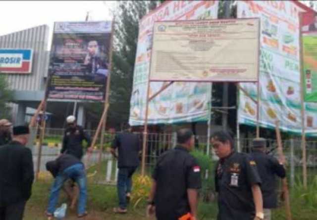 Pemasangan Plang, Penguasaan Lahan atas Tanah Masyarakat