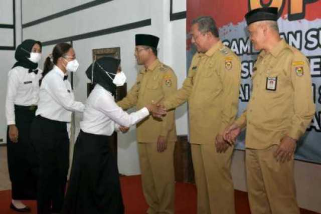 Sebanyak 95 PNS Boyolali Gelar Sumpah Janji di Pemkab, Bupati: Ojo Podho Kesusu Ngajokne Pindah