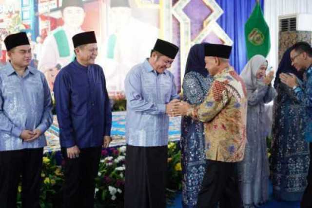 Ribuan Masyarakat OKU Timur Antusias Ikuti Halal Bihalal Bersama Gubernur HD Dan Bupati Lanosin