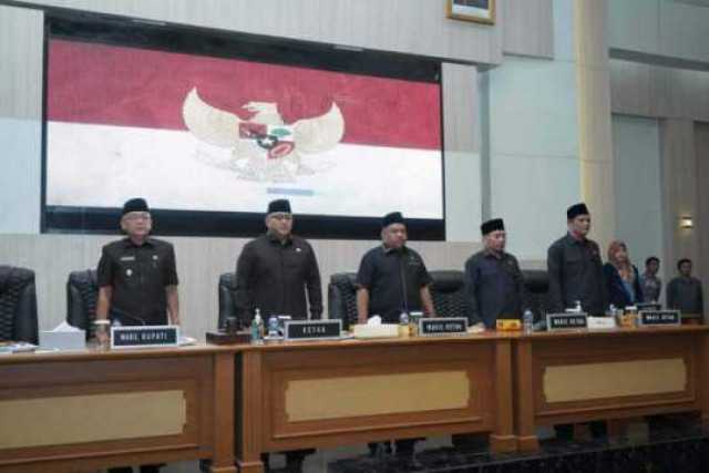 Wakil Bupati Kab. Sukabumi Hadiri Rapat Paripurna DPRD, Laporan Masa Sidang Ke 1 dan Penyampaian Nota Pengantar RAPERDA 