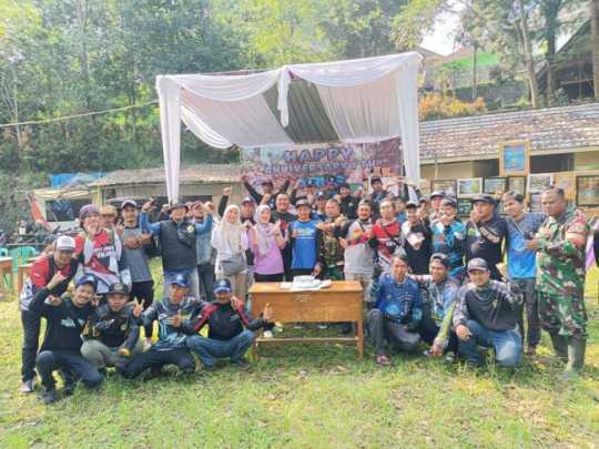 Dinas Perikanan Kab. Sukabumi Lepas Liar 3000 Bibit Ikan Lokal Di Situ Zen Caringin