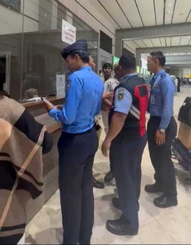 Petugas Customer Service Saat Check-ini Penumpang Pesawat Lion Group di Bandara Internasional Soekarno Hatta Tidak Humanis