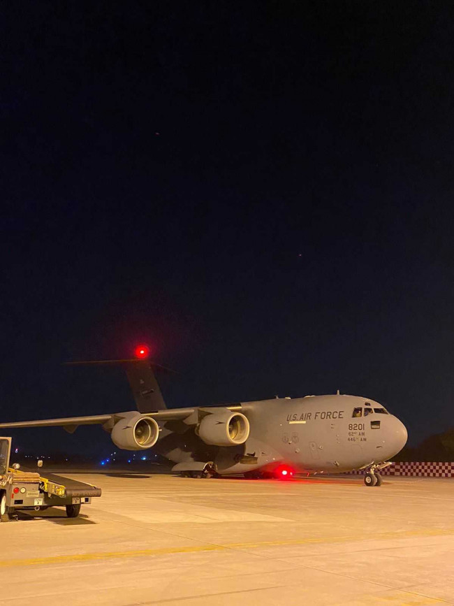 Kedatangan Pesawat Militer AS di Bandara Soekarno Hatta