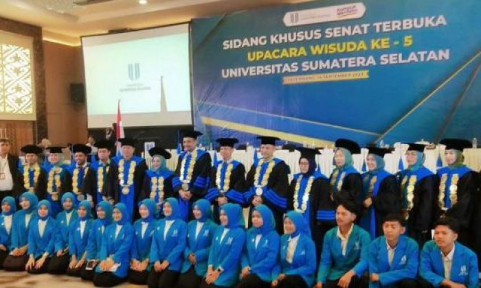 Universitas Sumatera Selatan menggelar Wisuda ke-5.