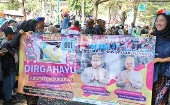 Wabup Sukabumi Lepas 10 Ribu Peserta Karnaval Budaya Hari Jadi Ke 153 Kabupaten Sukabumi