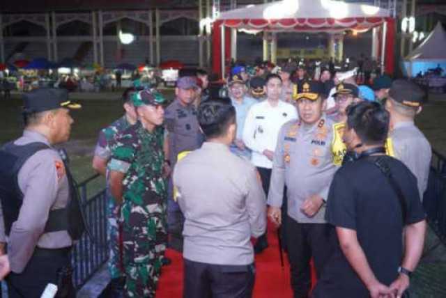 Pastikan Situasi Kondusif, Danrem 102/Pjg Laksanakan Patroli  Pergantian Tahun 2024