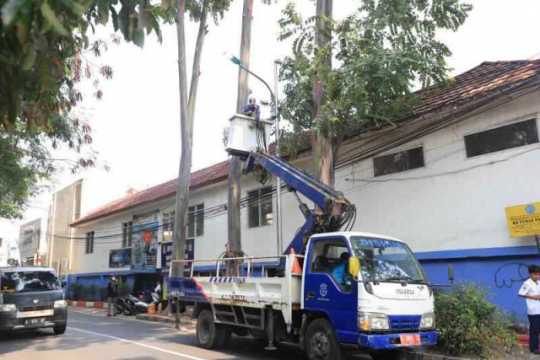 Kadishub Kota Tangerang, Achmad Suhaely : "Bila Ada PJU yang rusak, padam Hubungi ke command center Pemkot Tangerang di 112 "