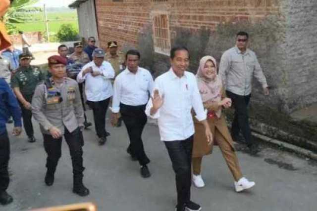 Patahkan omongan Menko PMK soal korban judi online dapat bansos, Jokowi: Enggak ada!